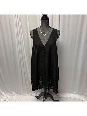 Simply Irresistible Black Sleeveless Tunic Womens 1X Laser Cut Hem V Neck Top